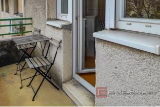 015 2024 116 Split centar comfortable three bedroom apartment for rent