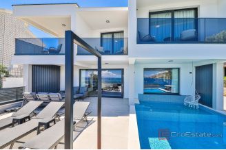 020 2035 72 island ciovo villa first row to the sea for sale