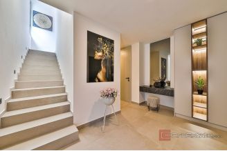 020 2035 72 island ciovo villa first row to the sea for sale