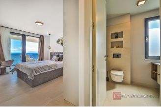 020 2035 72 island ciovo villa first row to the sea for sale