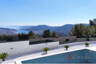 012 2022 352 near trogir modern new villas with pool for sale