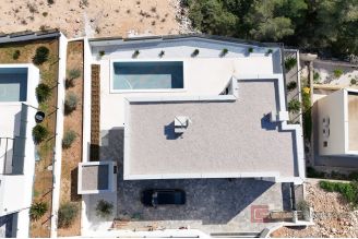 012 2022 352 near trogir modern new villas with pool for sale