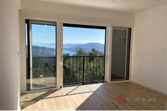 012 2022 352 near trogir modern new villas with pool for sale