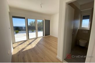 012 2022 352 near trogir modern new villas with pool for sale