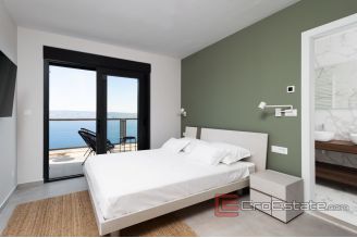 015 2022 354 Omis villa with sea view for sale