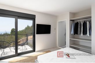 015 2022 354 Omis villa with sea view for sale