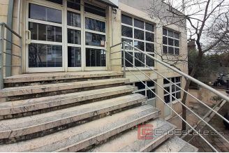 006 2016 537 Split Office space for rent