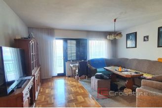 008 2018 219 Ciovo property first row to the sea for sale