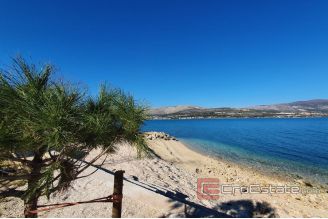 008 2018 220 Ciovo property first row to the sea for sale