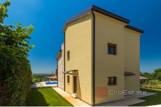 016 1014 17 Porec villa with pool for sale