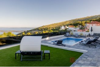 018 2035 73 Trogir Villa with sea view for sale