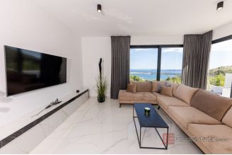 018 2035 73 Trogir Villa with sea view for sale