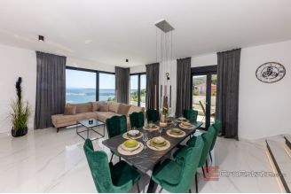 018 2035 73 Trogir Villa with sea view for sale