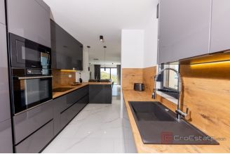 018 2035 73 Trogir Villa with sea view for sale