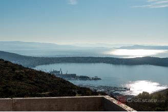 015 2035 74 Trogir Villa with open sea view and pool sale