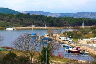 003 2040 40 near sibenik building plot near sea for sale