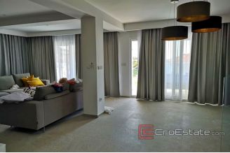 013 2014 836 Rogoznica Villa with swimming pool for sale