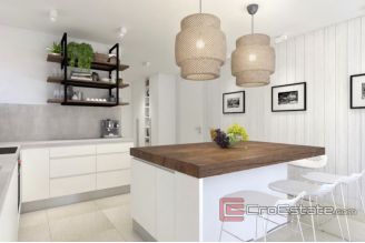 013 2014 836 Rogoznica Villa with swimming pool for sale