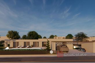 005 1014 21 Porec villa with pool for sale