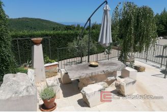 015 2117 06 Opatija house with pool for sale