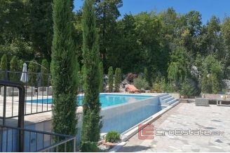 015 2117 06 Opatija house with pool for sale
