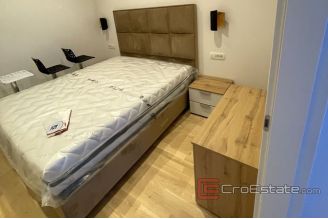 009 2017 25 split stobrec two bedroom apartment for rent