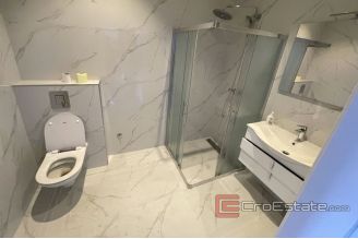 009 2017 25 split stobrec two bedroom apartment for rent