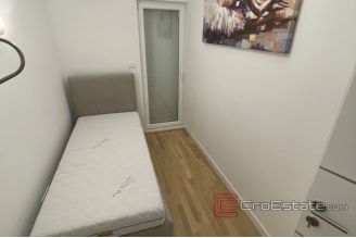 007 2017 24 Split area two bedroom apartment with sea view for sale