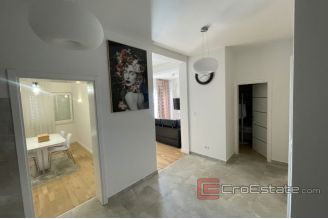 007 2017 24 Split area two bedroom apartment with sea view for sale