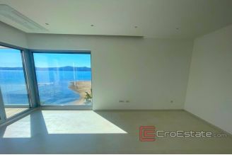 015 2021 332 Zadar Penthouse first row to the sea for sale
