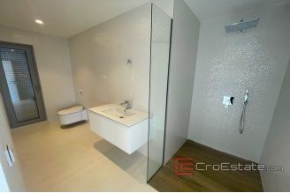 012 2021 333 Zadar penthouse first row to the sea for sale