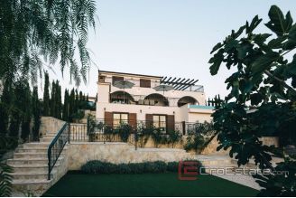 020 2022 359 rogoznica luxury villa with pool for sale