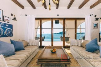 020 2022 359 rogoznica luxury villa with pool for sale