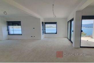008 2018 221 Ciovo apartment first row to the sea for sale
