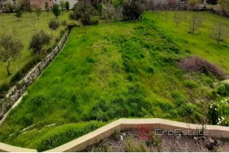 004 2016 543 Kastela Spacious building plot with a sea view for sale