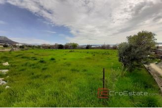 004 2016 543 Kastela Spacious building plot with a sea view for sale