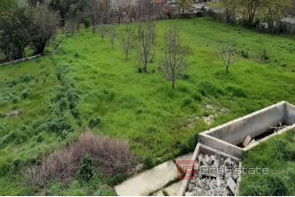 004 2016 543 Kastela Spacious building plot with a sea view for sale