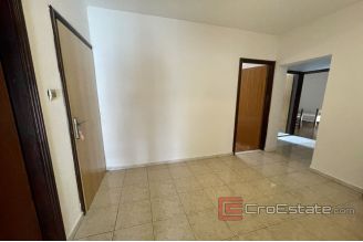 013 2030 46 Split area Apartment with sea view for sale