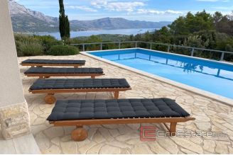 014 2026 100 Korcula House with pool and sea view for sale