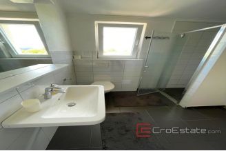 014 2026 100 Korcula House with pool and sea view for sale