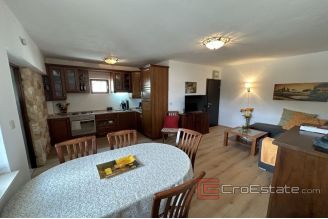 014 2043 63 Omis House with sea view in a great location for sale