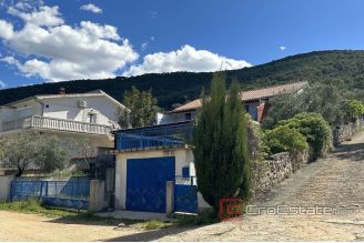 006 2041 51 near primosten seafront house for sale
