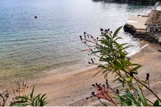 006 2041 51 near primosten seafront house for sale