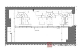 006 5230 30 Split centar space for sale