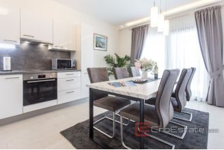016 2035 82 Marina Luxury villas with sea view for sale