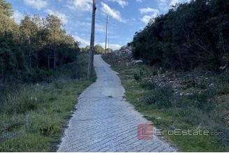 004 5234 30 Hvar land with sea view for sale
