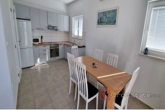 014 2041 52 House with pool and sea view for sale