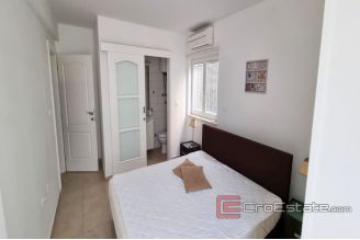 014 2041 52 House with pool and sea view for sale