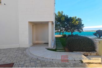 020 2021 338 Zadar villa first row to the sea for sale
