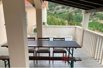 010 5238 30 Brac house with open sea view for sale